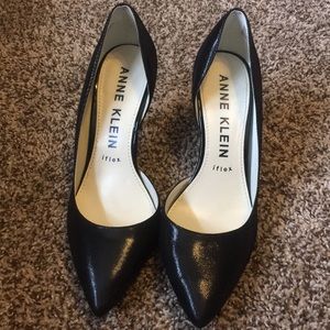 Anne Klein size 9 Black Heels